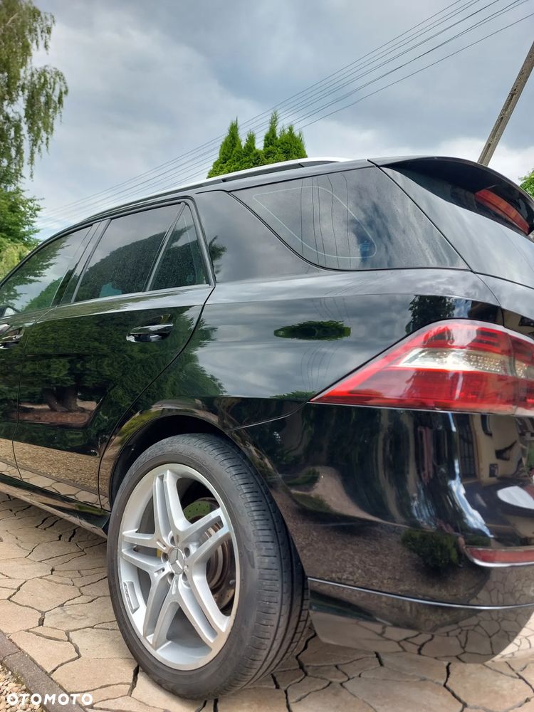 Mercedes-Benz ML - 10
