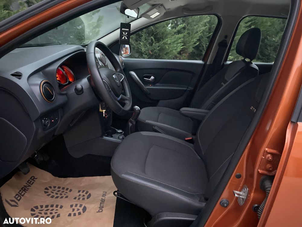 Dacia Sandero Stepway Blue dCi 95 Celebration - 10