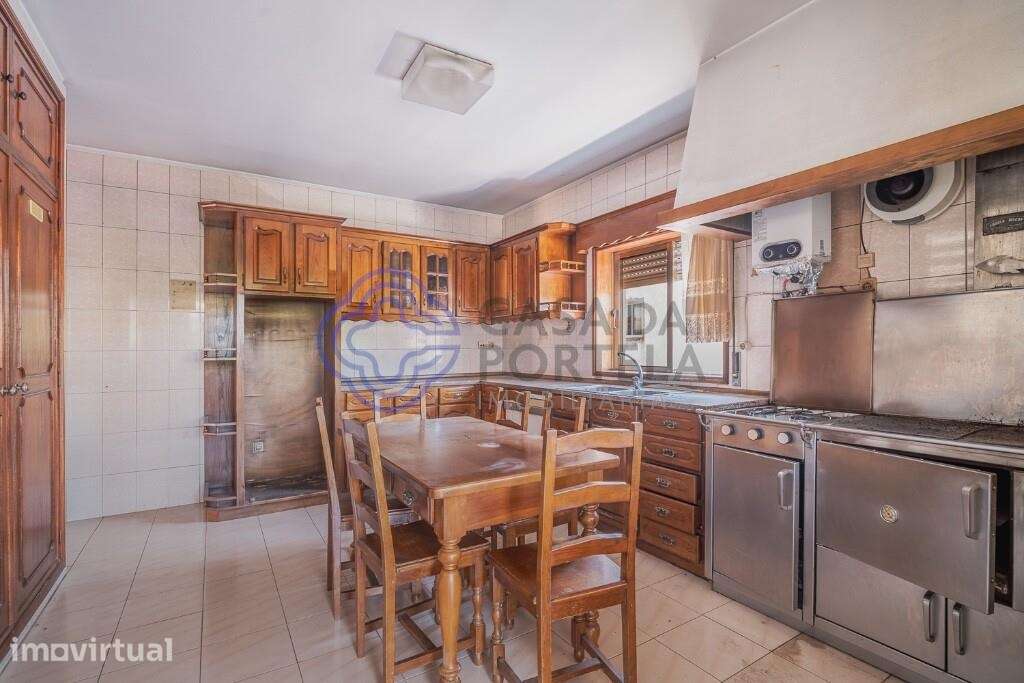 Moradia T3 + Anexo — Centro de Santo Tirso | Lote 550 m2, Garagem 7 Vi - Grande imagem: 4/41