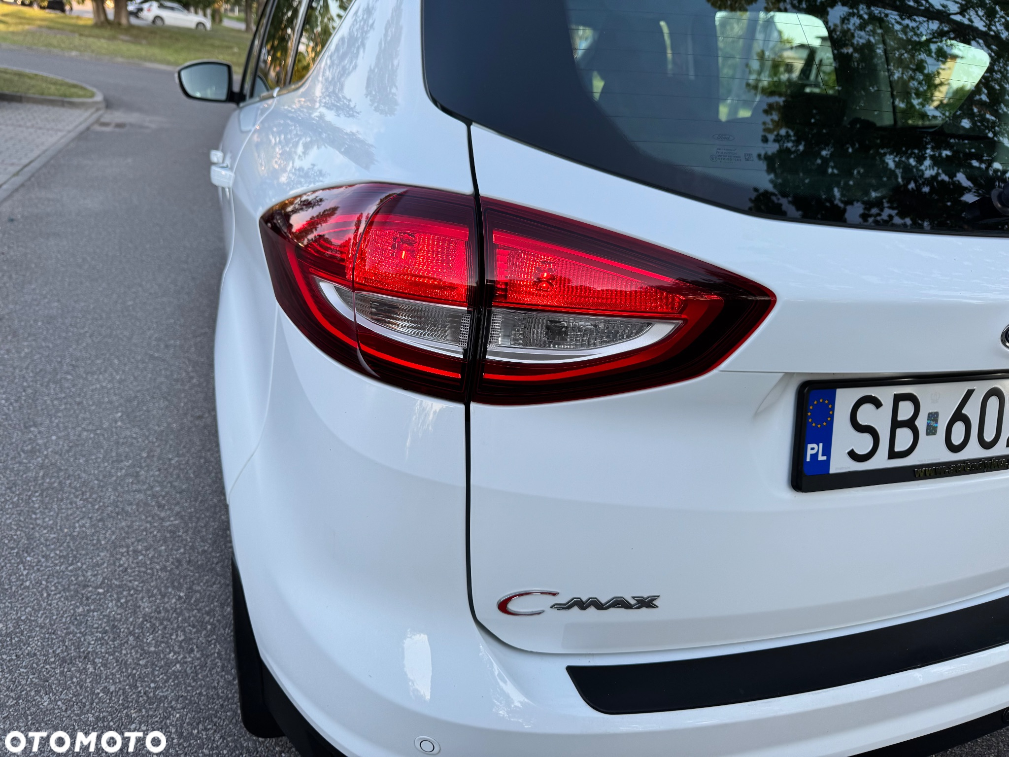 Ford C-MAX 1.5 TDCi Titanium - 16