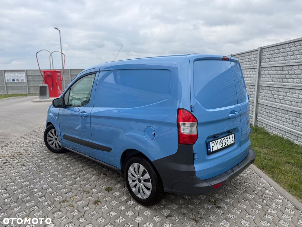 Ford Transit Courier - 7