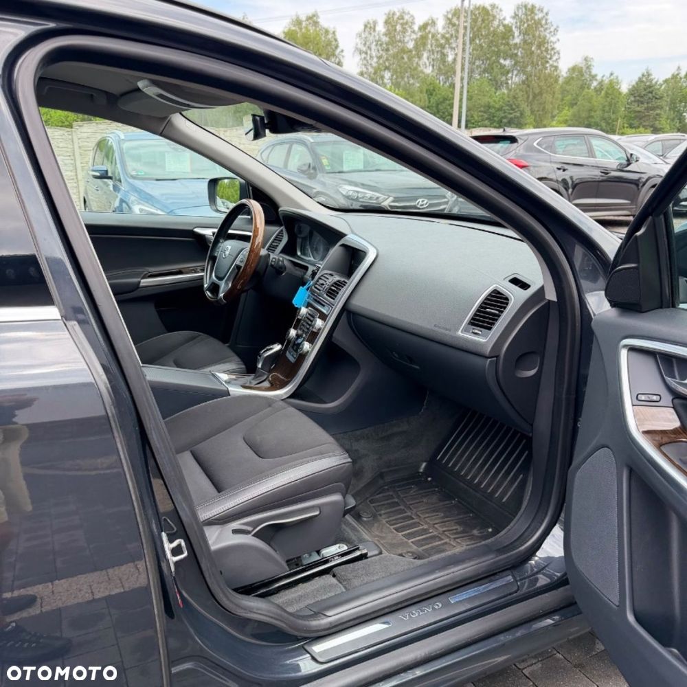 Volvo XC 60 - 31