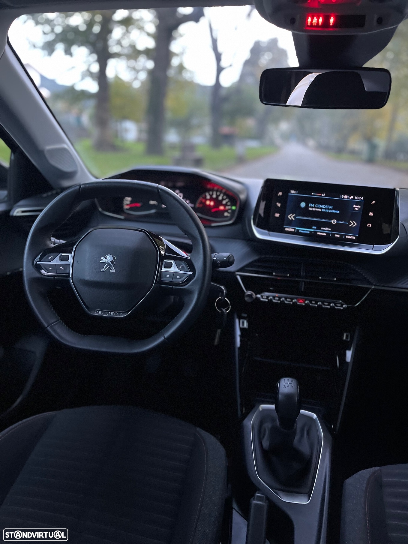 Peugeot 208 1.2 PureTech Active - 5