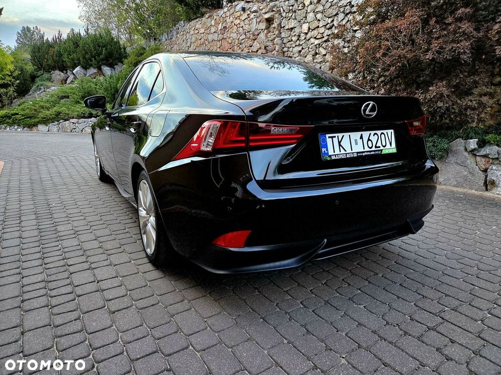 Lexus IS - 6