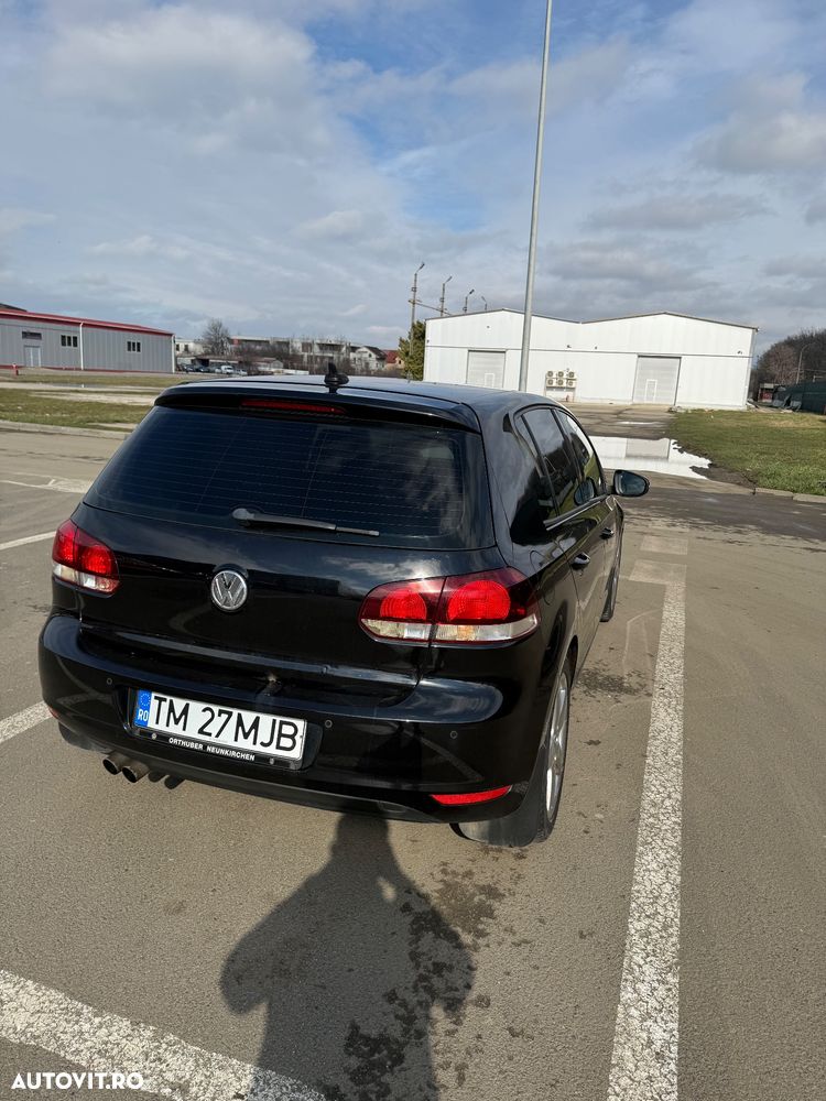 Volkswagen Golf 2.0 TDI Highline - 4