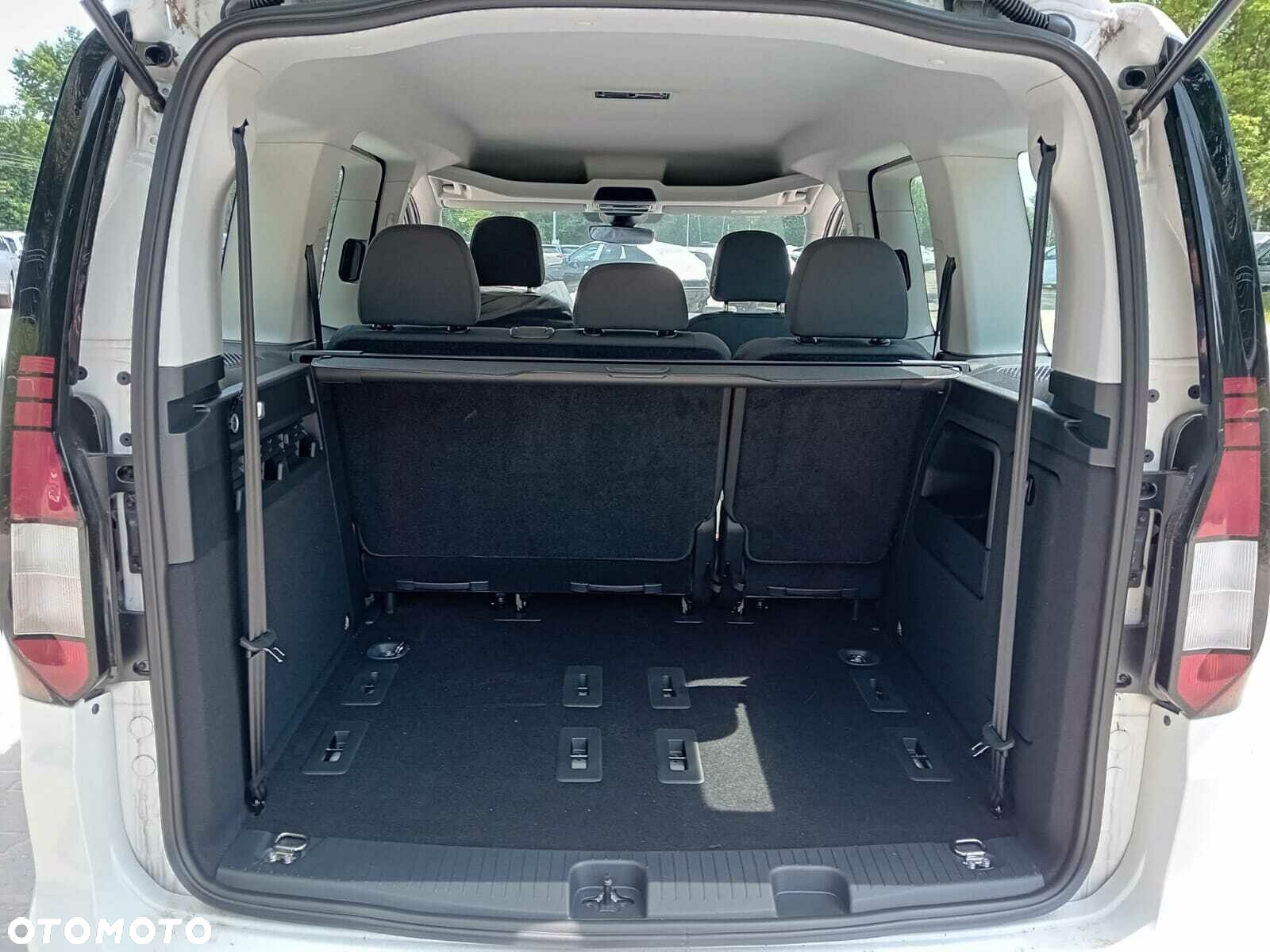 Volkswagen Caddy - 14