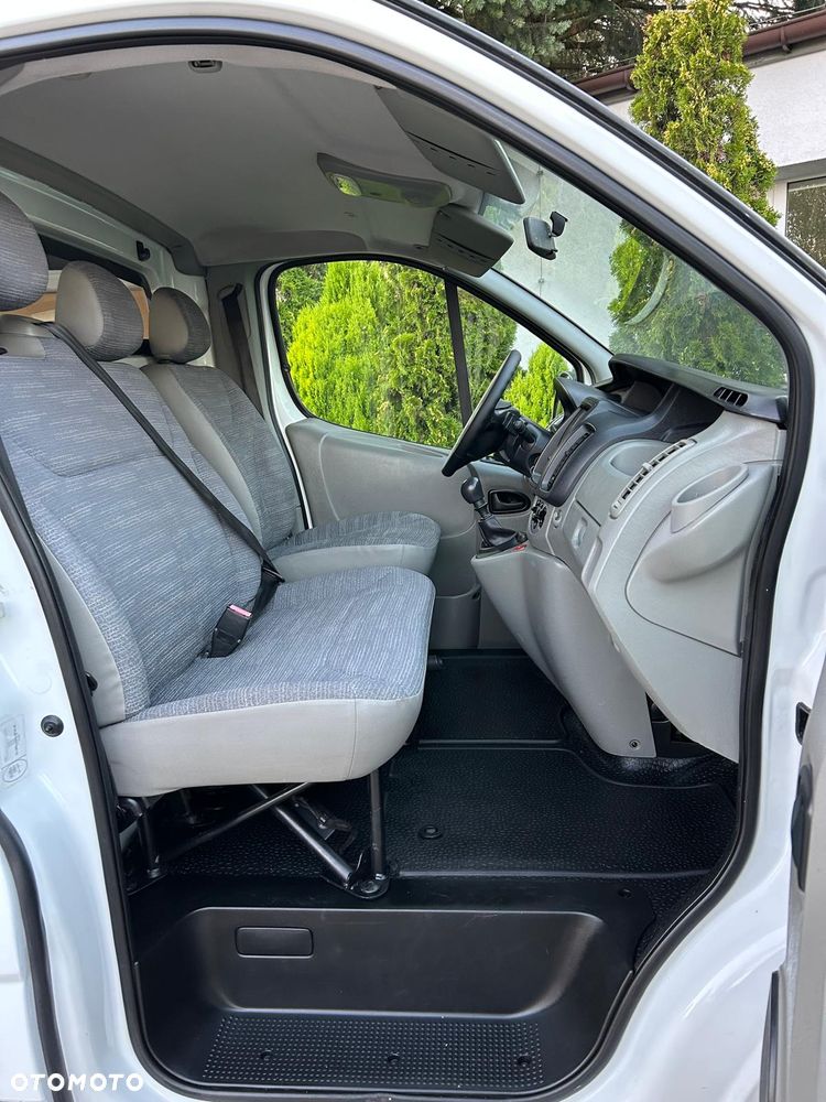 Renault Trafic - 25