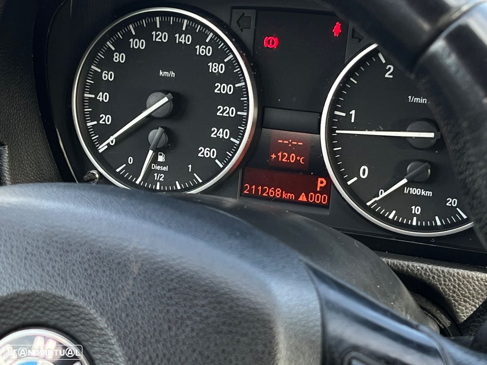 BMW 320 d Navigation Auto - 15