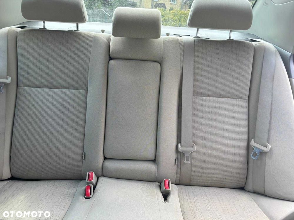 Toyota Corolla - 6