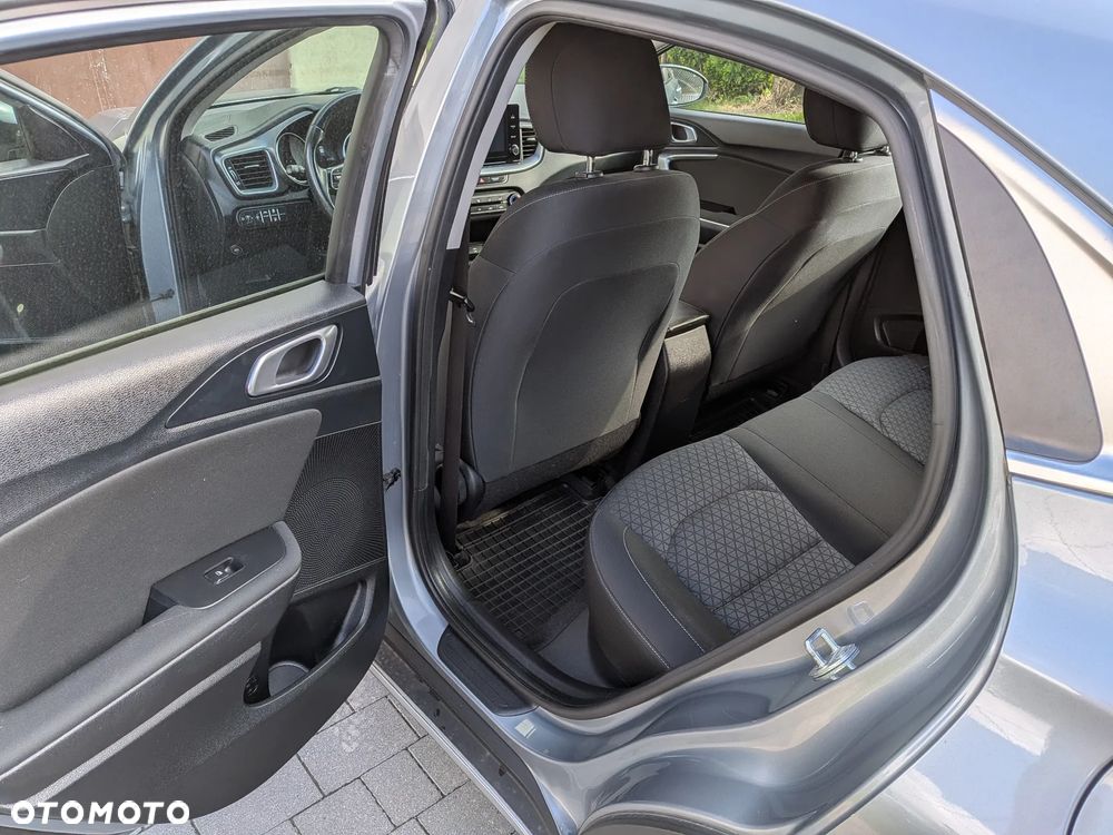 Kia XCeed 1.0 T-GDI M - 16