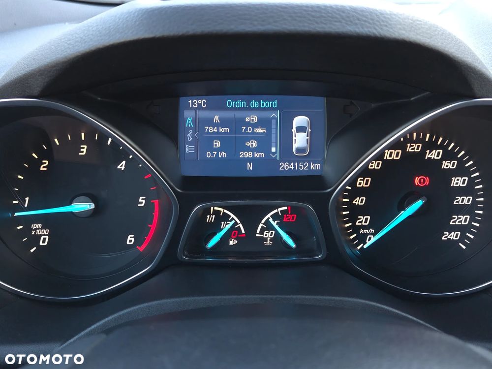 Ford Kuga 2.0 TDCi 4x2 Titanium - 21