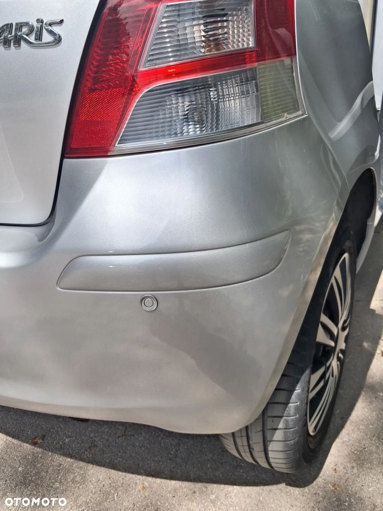 Toyota Yaris - 17