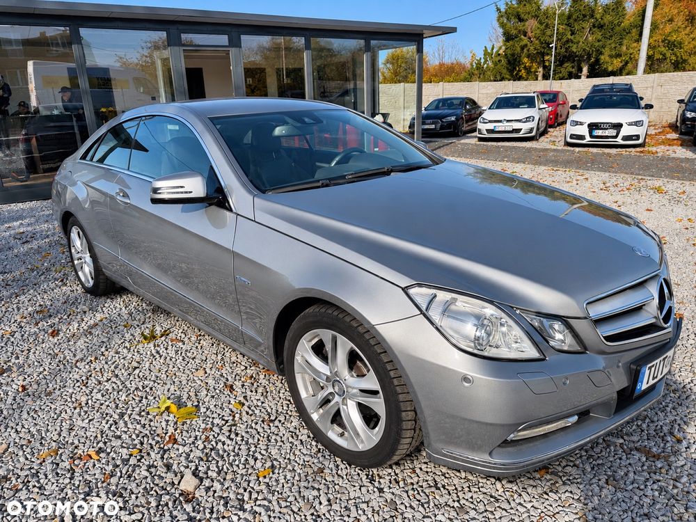 Mercedes-Benz Klasa E - 9