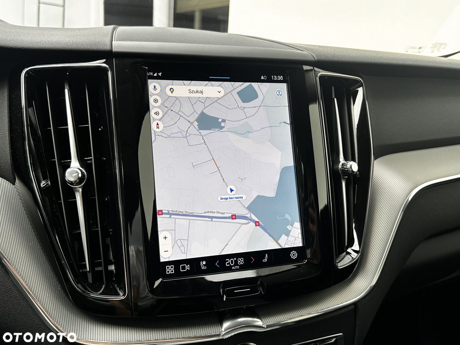 Volvo XC 60 - 33