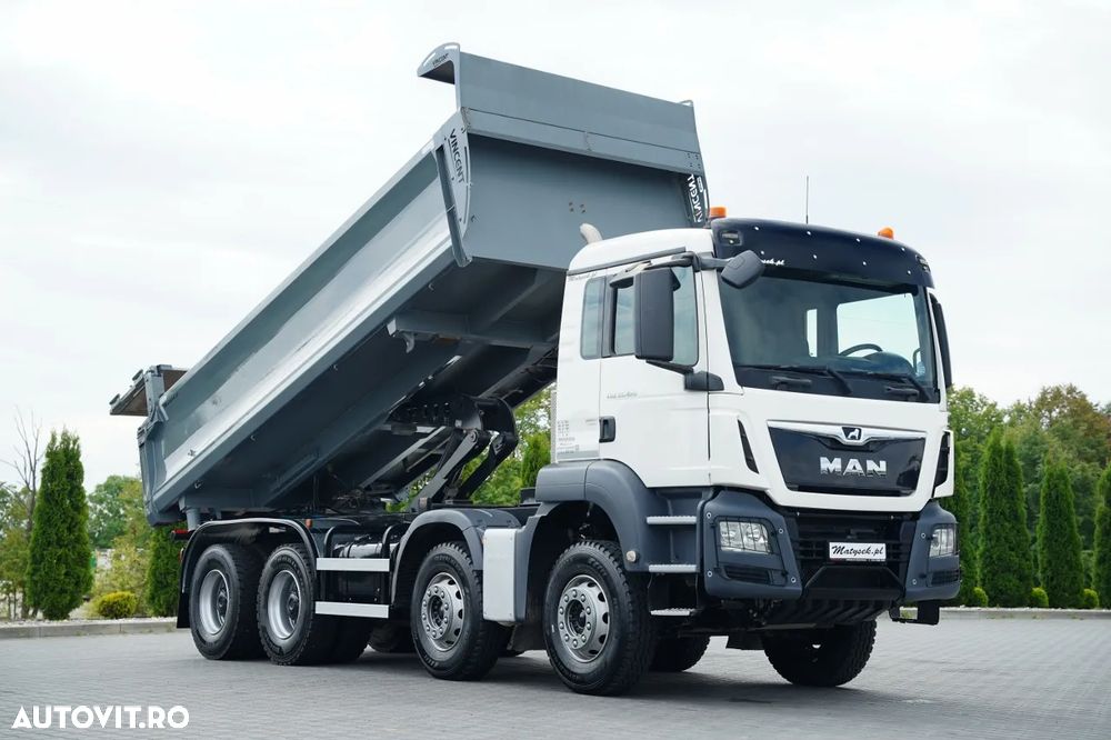 MAN TGS 35.420 / 8X4 / BASCULĂ CU 2 LATE - 6 M / LATERALĂ HIDROBRATĂ / BORDMATIC / VINCENT / EURO 6 - 7