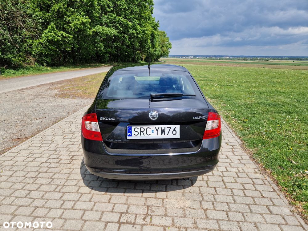 Skoda RAPID - 15