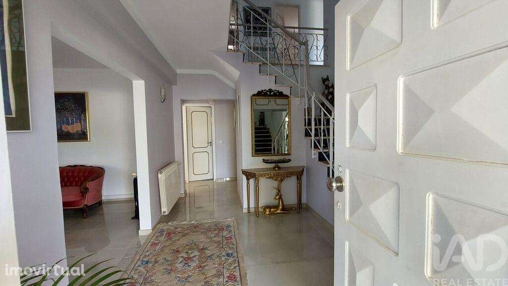 Casa / Villa T4 em Santa Bárbara de Nexe de 275 m2 - Grande imagem: 4/25