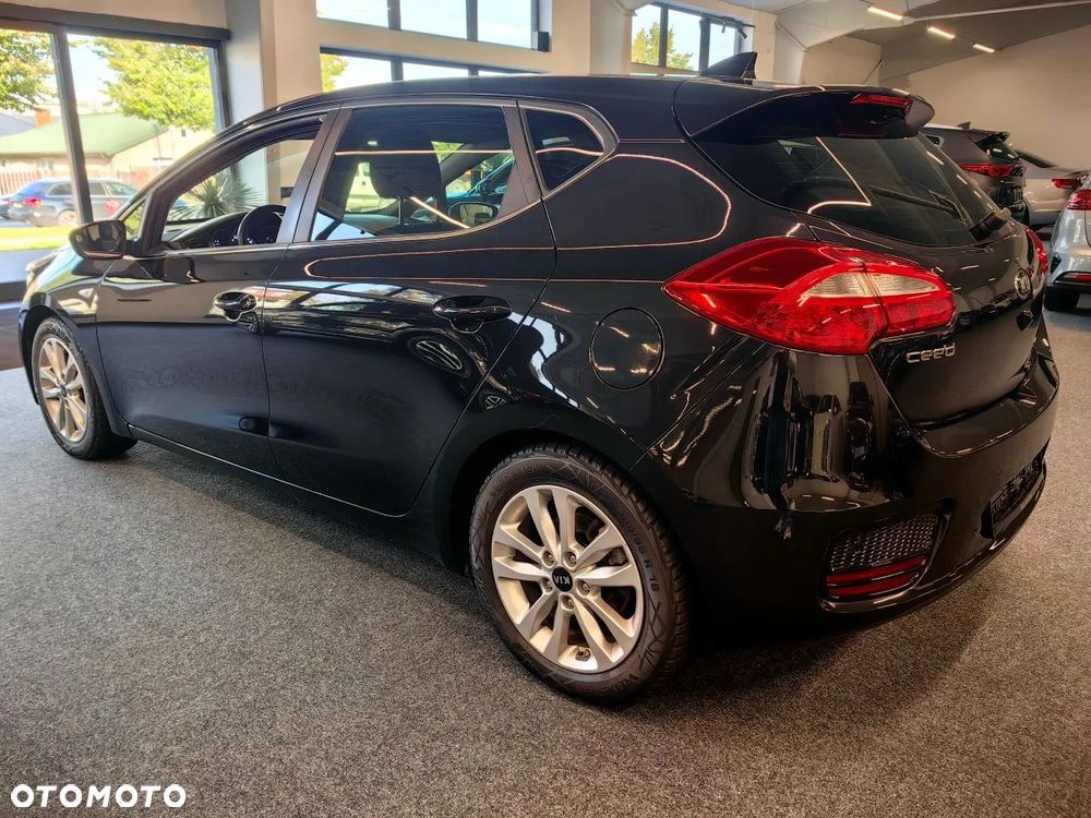 Kia Ceed Cee'd 1.6 GDI L Business Line - 5