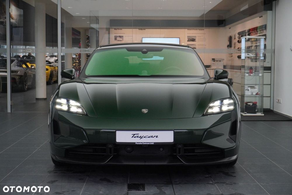 Porsche Taycan Turbo S - 5