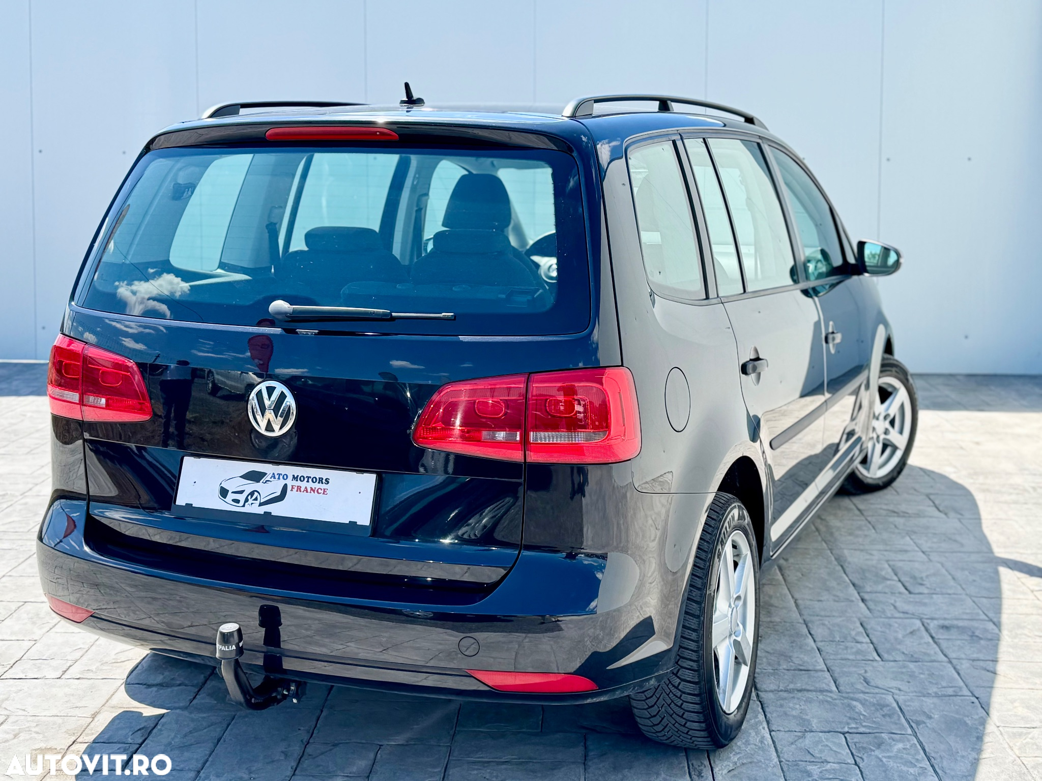 Volkswagen Touran 1.6 TDI Comfortline - 2