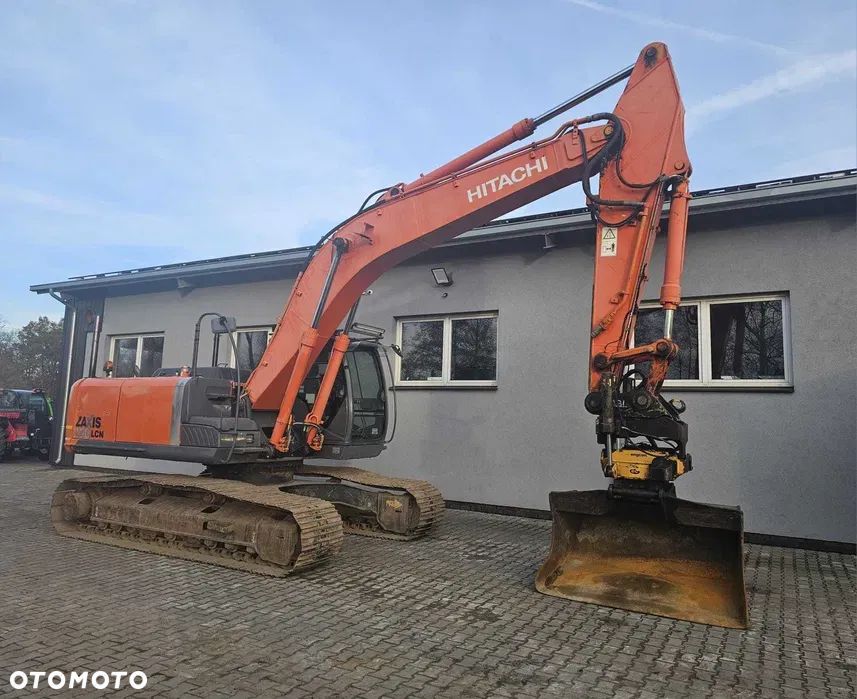 Hitachi ZX250LCN-3 - 1