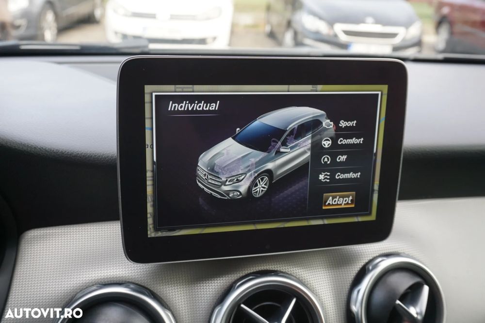 Mercedes-Benz GLA 220 d 4Matic 7G-DCT - 24
