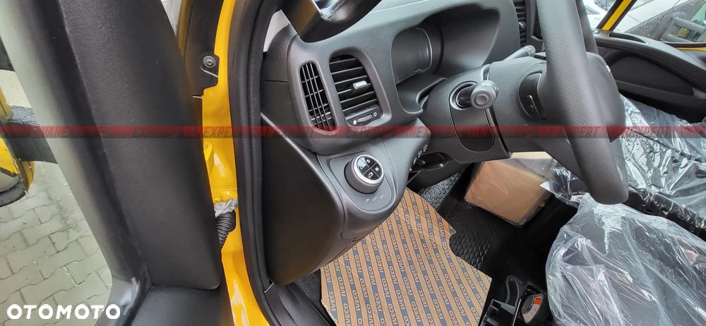 Iveco Daily 70C21H A8 P Laweta z zapadniami - 19