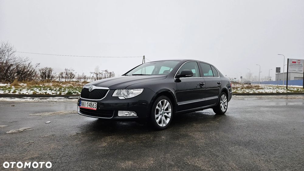 Skoda Superb 2.0 TDI Comfort DSG - 2