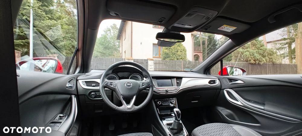 Opel Astra 1.2 T Elegance S&S - 23