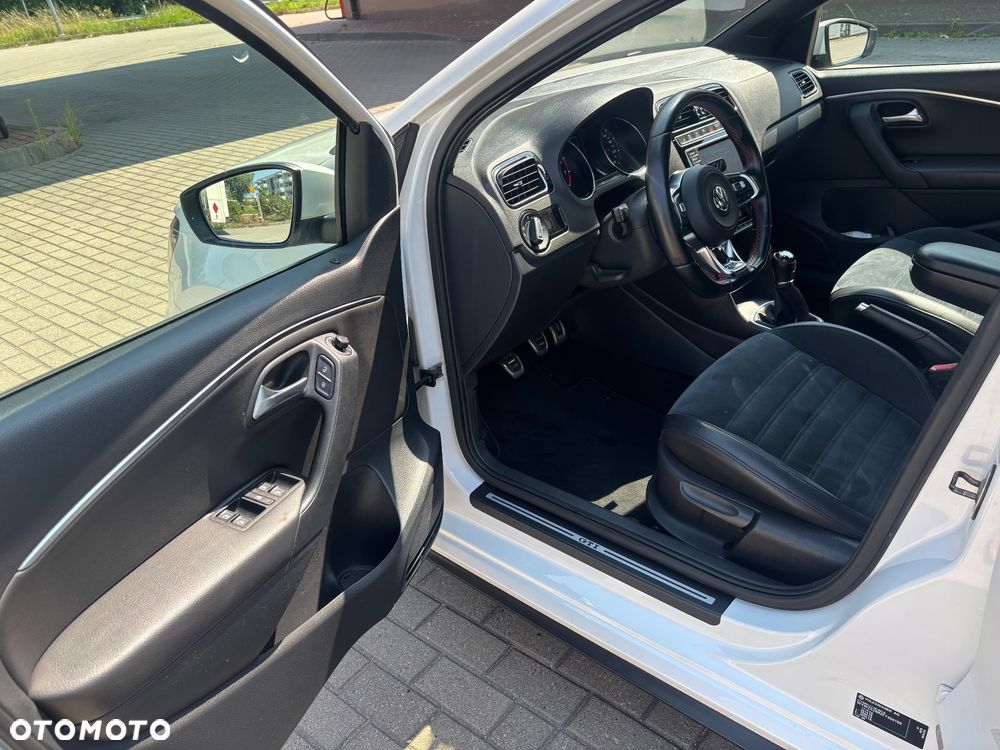Volkswagen Polo 1.8 TSI BMT GTI - 6