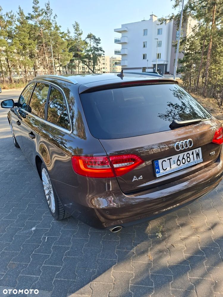 Audi A4 Avant 2012 photo 5