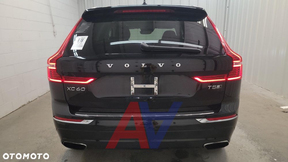 Volvo XC 60 T5 AWD Inscription - 5
