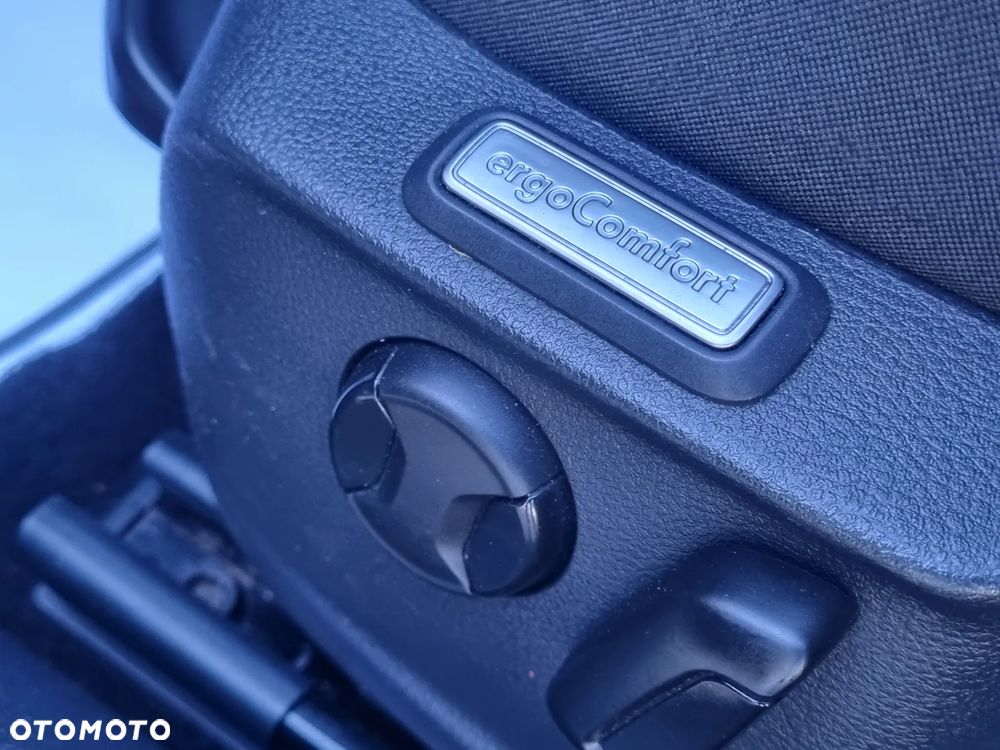 Volkswagen Passat - 26