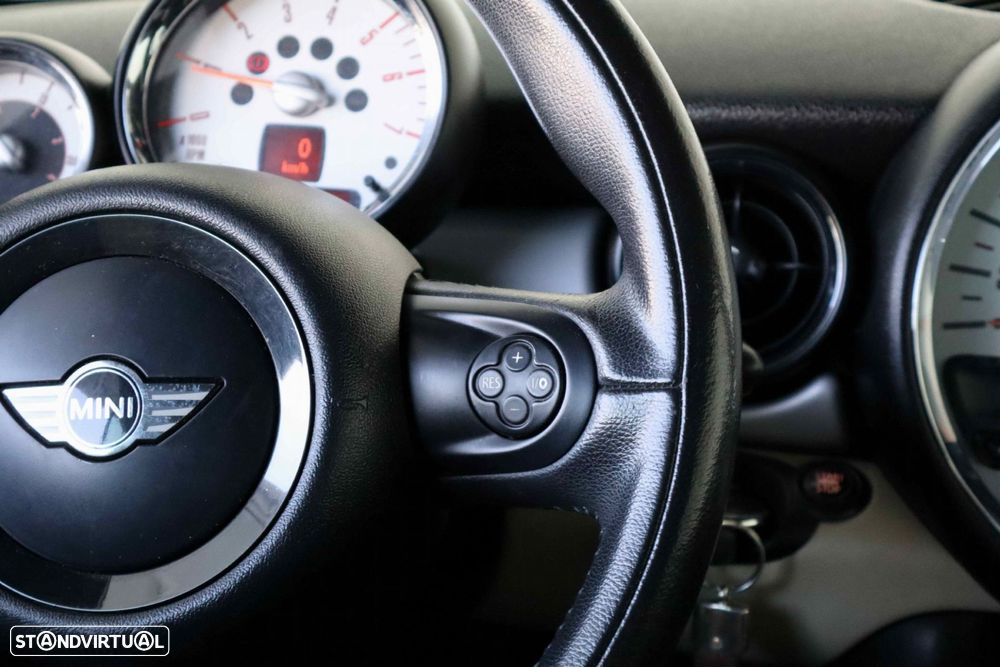 MINI Cabrio Cooper D - 15