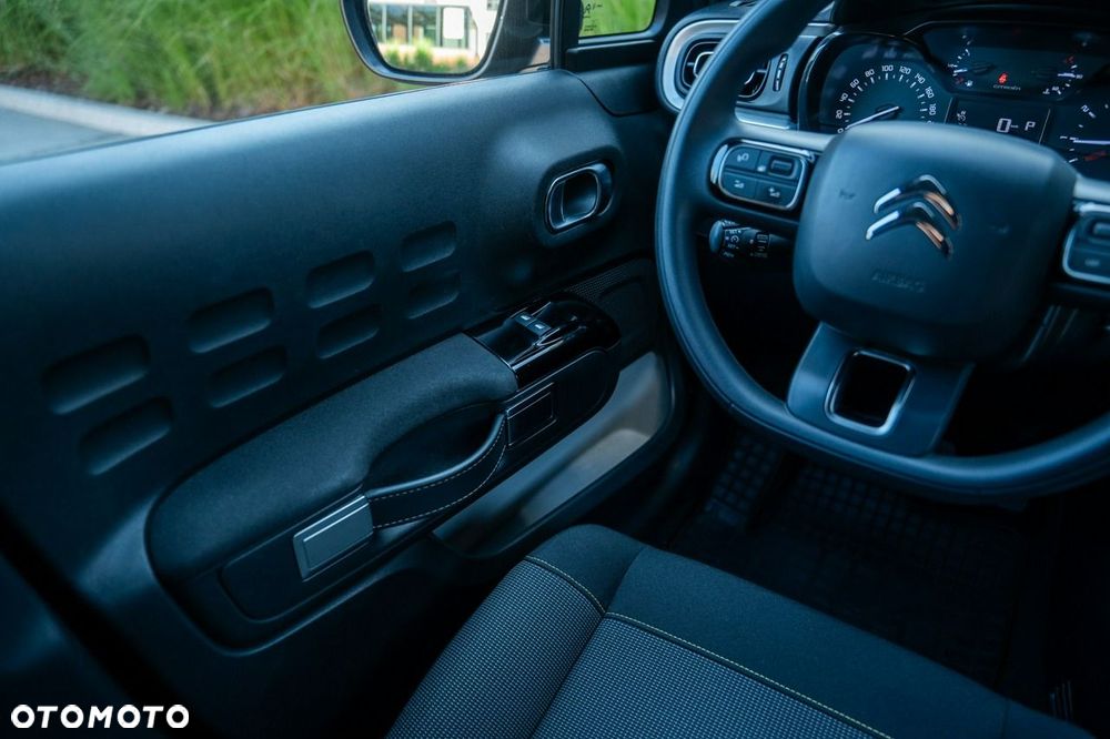 Citroën C3 1.2 PureTech Shine EAT6 - 17