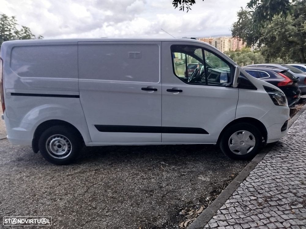 Ford Transit - 1