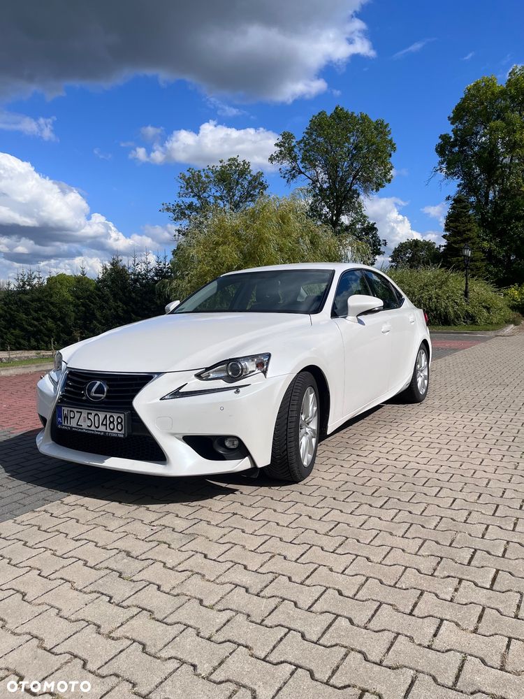 Lexus IS 300h Elite - 2