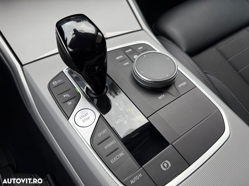 BMW Seria 3 330e xDrive Aut. Sport Line - 25