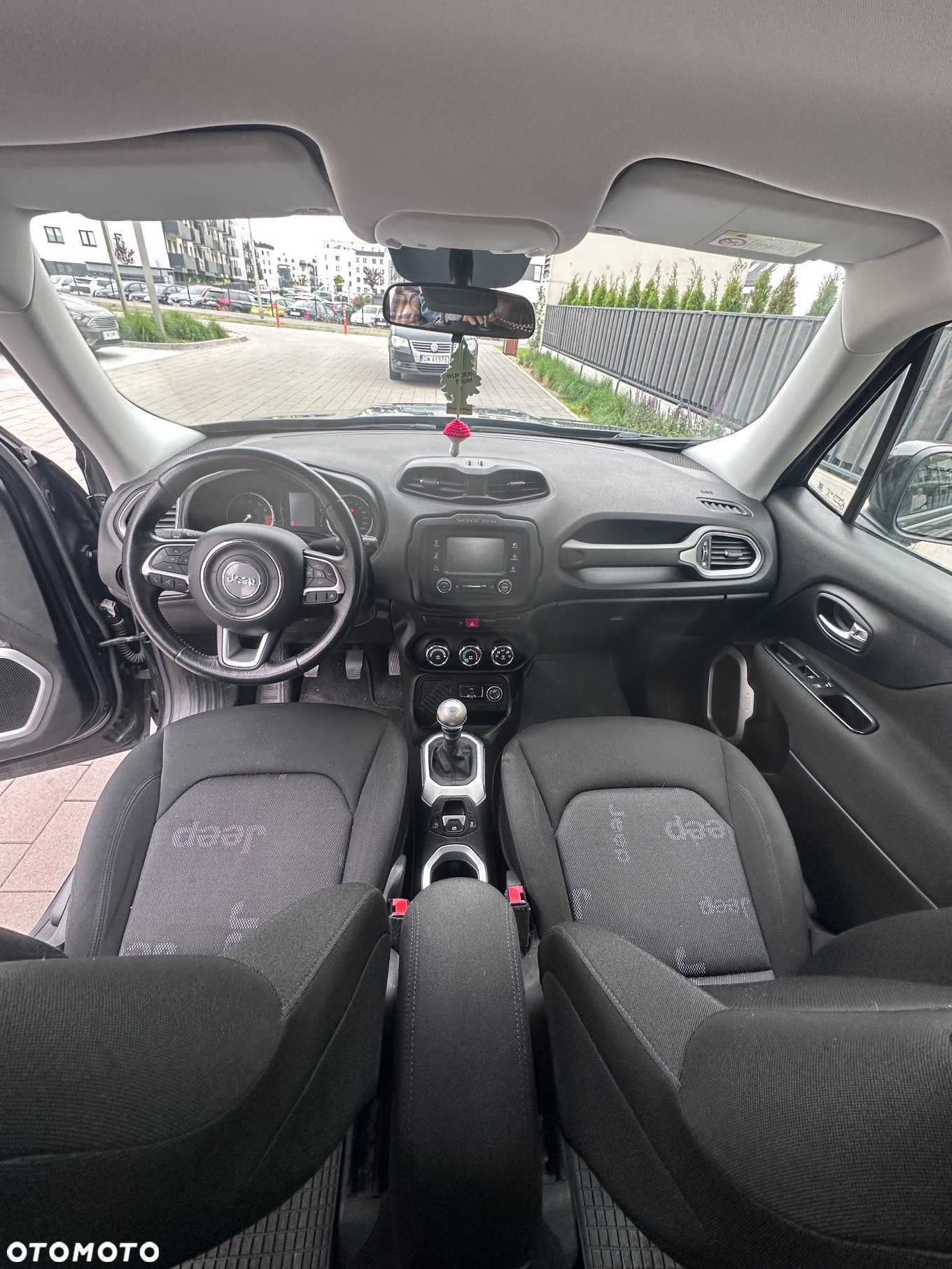 Jeep Renegade - 10