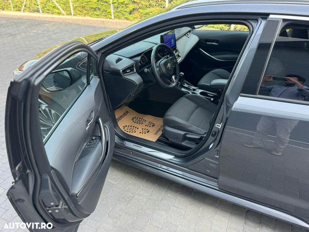 Toyota Corolla - 11