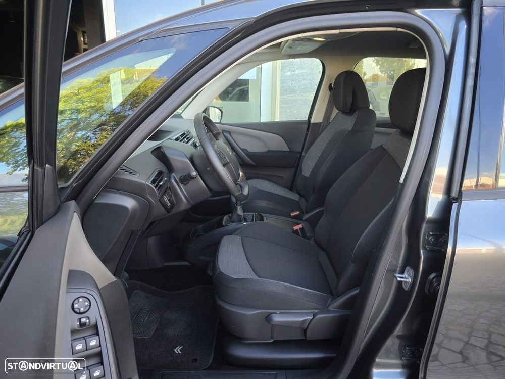 Citroën C4 Picasso 1.6 HDi Attraction - 19