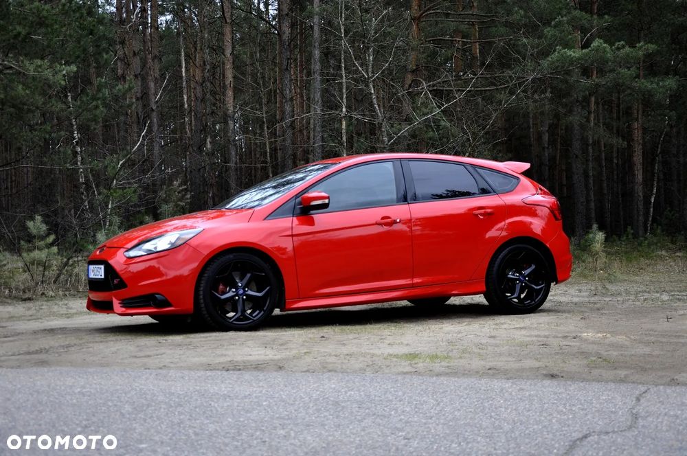 Ford Focus 2.0 EcoBoost ST mit Leder-Sport-Paket - 4