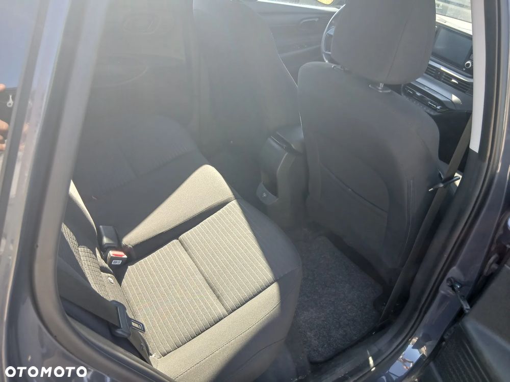 Hyundai i20 - 25
