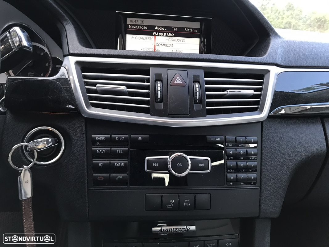 Mercedes-Benz E 300 Bluetec Hybrid Avantgarde - 5