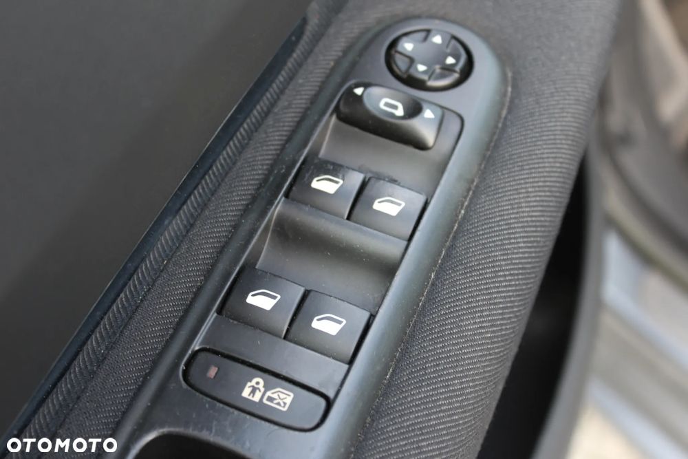 Peugeot 5008 2.0 HDi Premium - 14