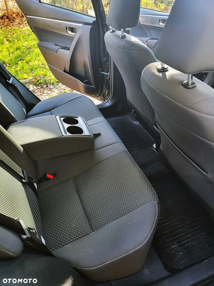 Toyota Corolla 1.6 Comfort - 13