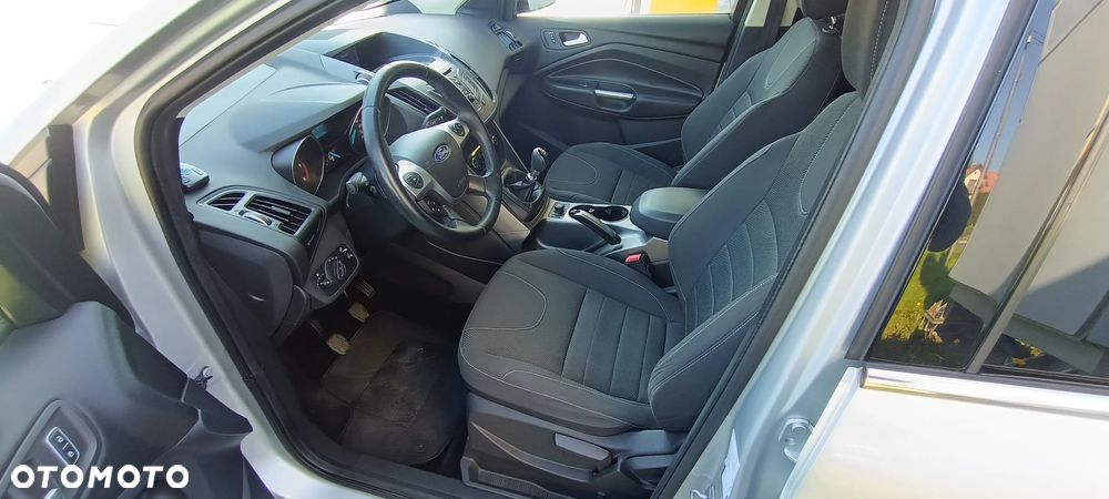 Ford Kuga 2.0 TDCi 4x4 Titanium - 21