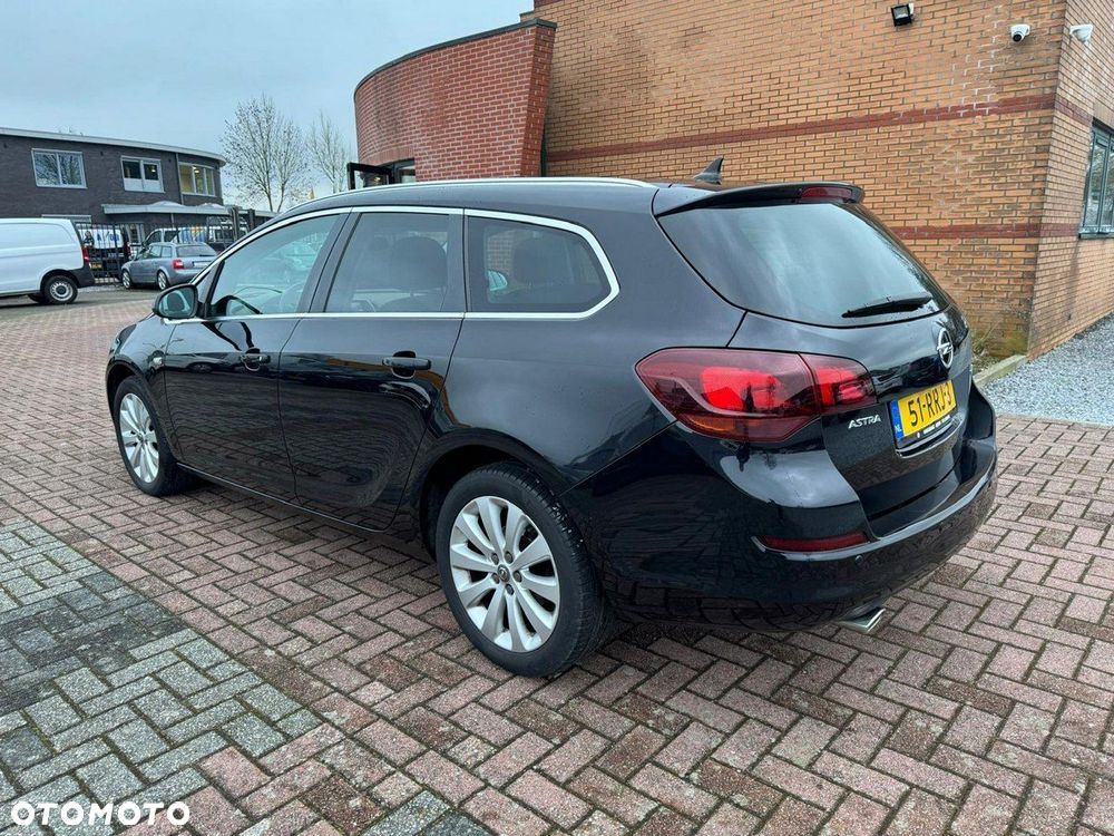 Opel Astra - 2