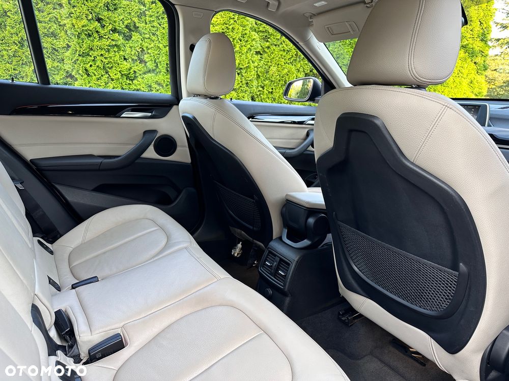 BMW X1 xDrive18d xLine - 22