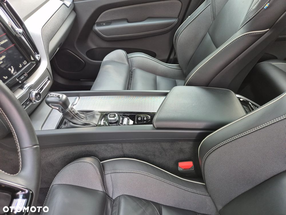 Volvo XC 60 D4 Geartronic RDesign - 15